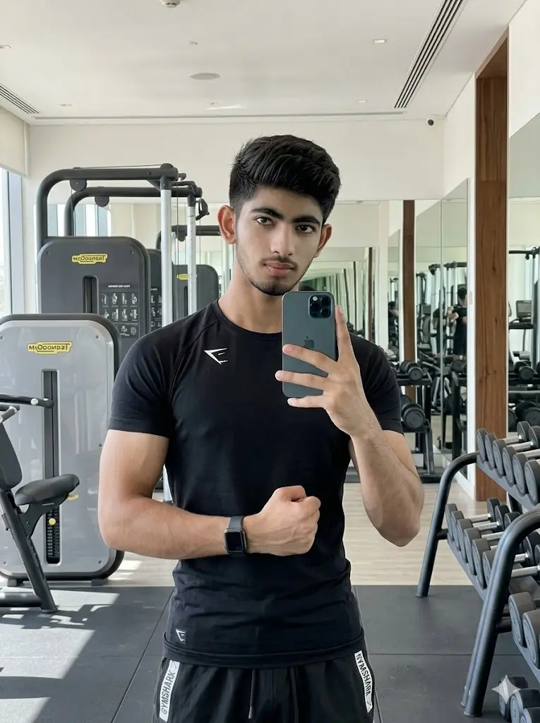Premium Gym Influencer Style Shot